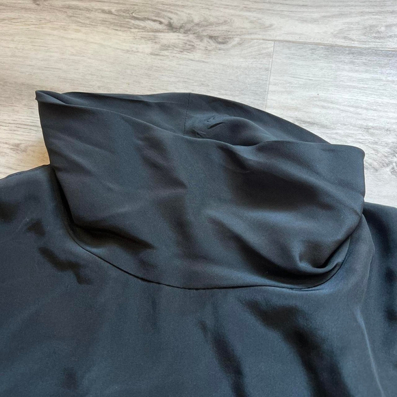 Vintage 80s black silk designer blouse - Picture 3 of 7